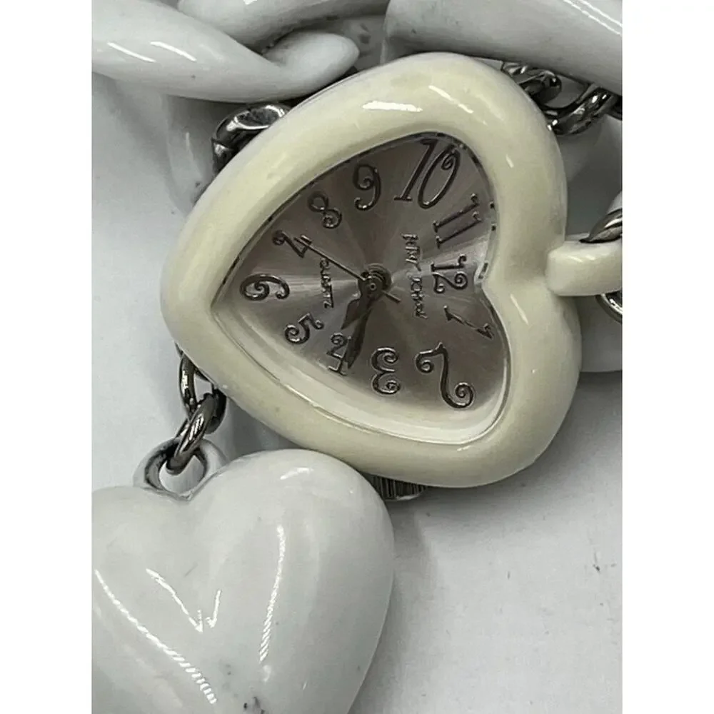 Betsey Johnson Vintage‎ Puffy 3D White Acrylic Heart Chain Bracelet Watch BJ7016